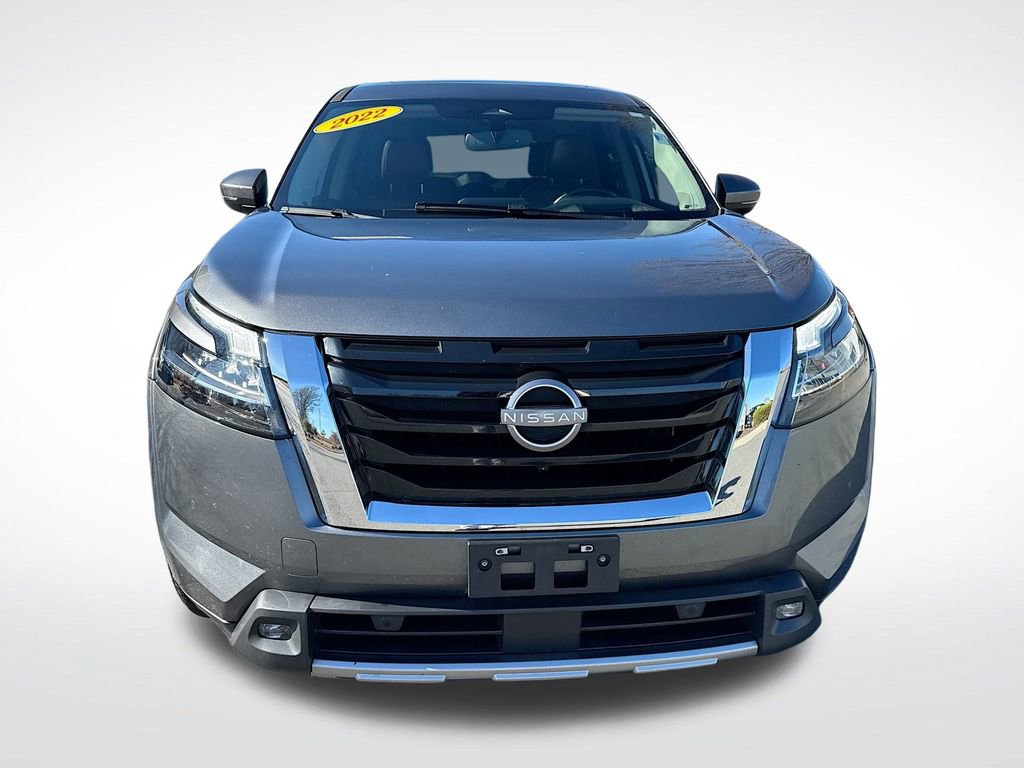 Used 2022 Nissan Pathfinder Platinum w/ Cargo Package video 2