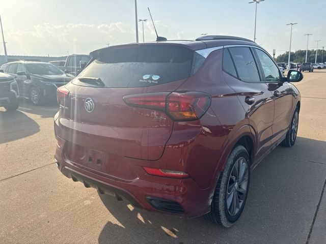 Used 2022 Buick Encore GX Select w/ Sport Touring Package AWD/4WD image 3