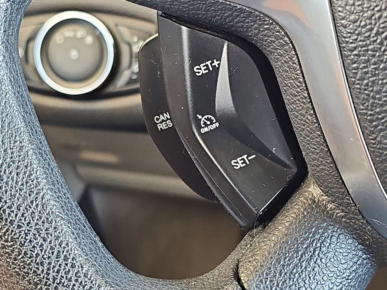 Used 2014 Ford Escape SE w/ Equipment Group 201A FWD image 24
