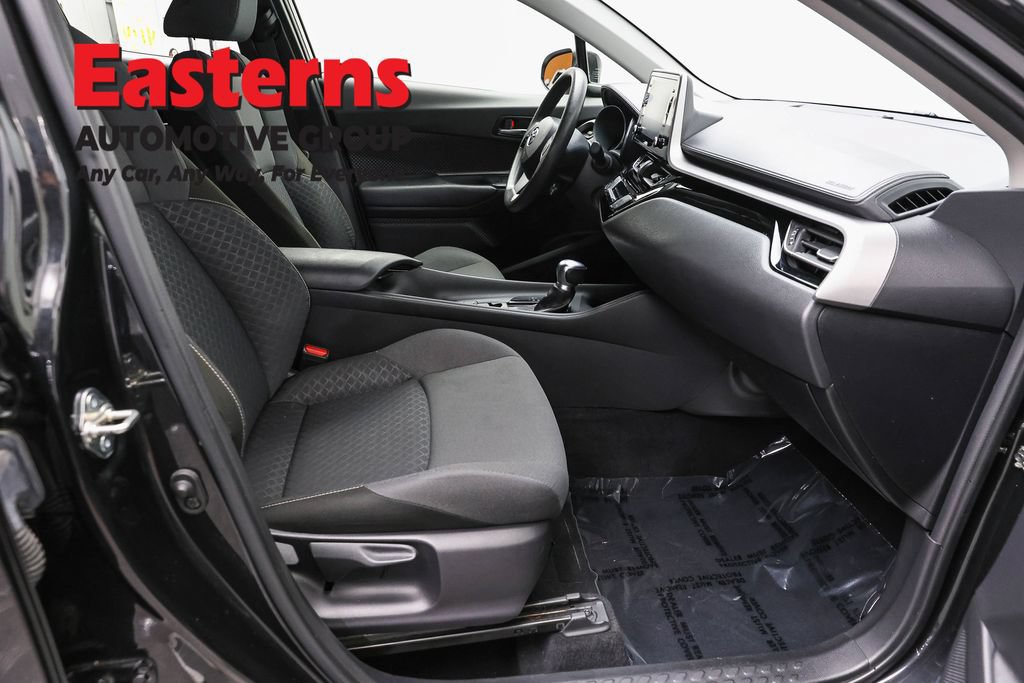 Used 2022 Toyota C-HR Limited FWD image 23
