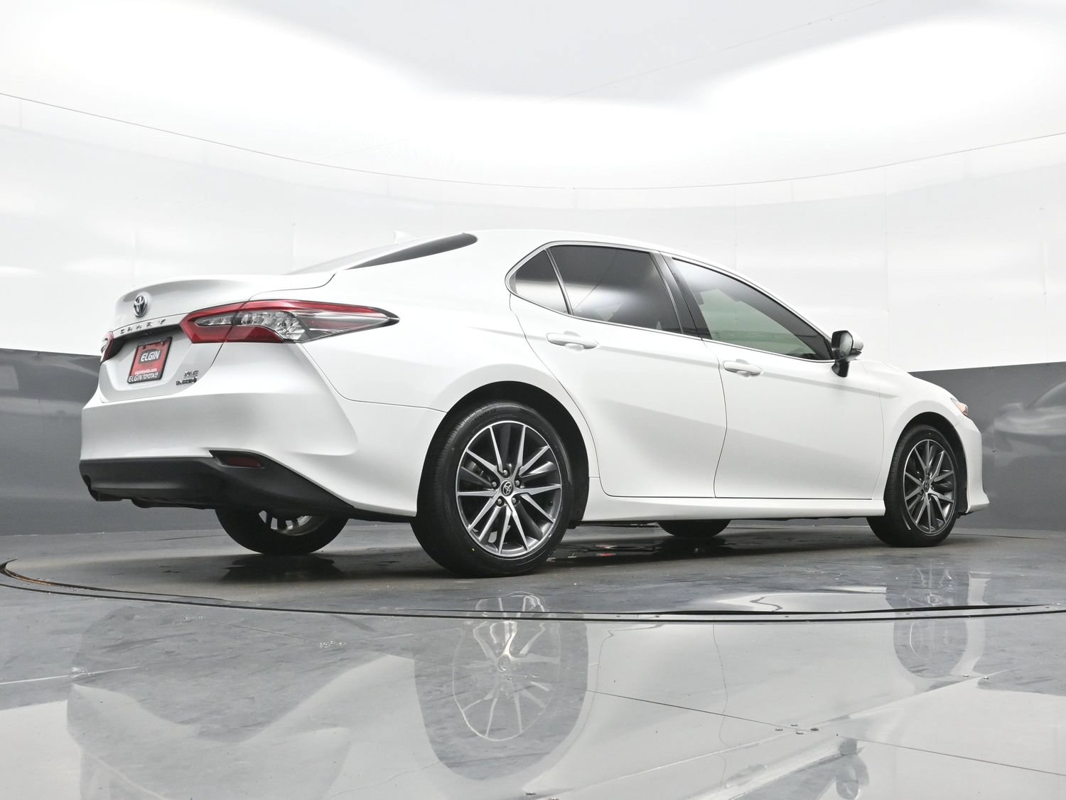 Used 2024 Toyota Camry XLE FWD image 35
