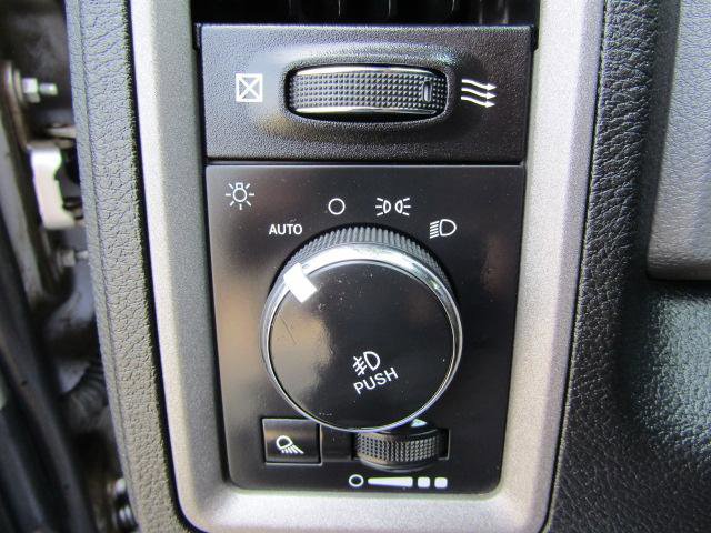 Used 2020 RAM 1500 Express w/ Wheel & Sound Group image 19