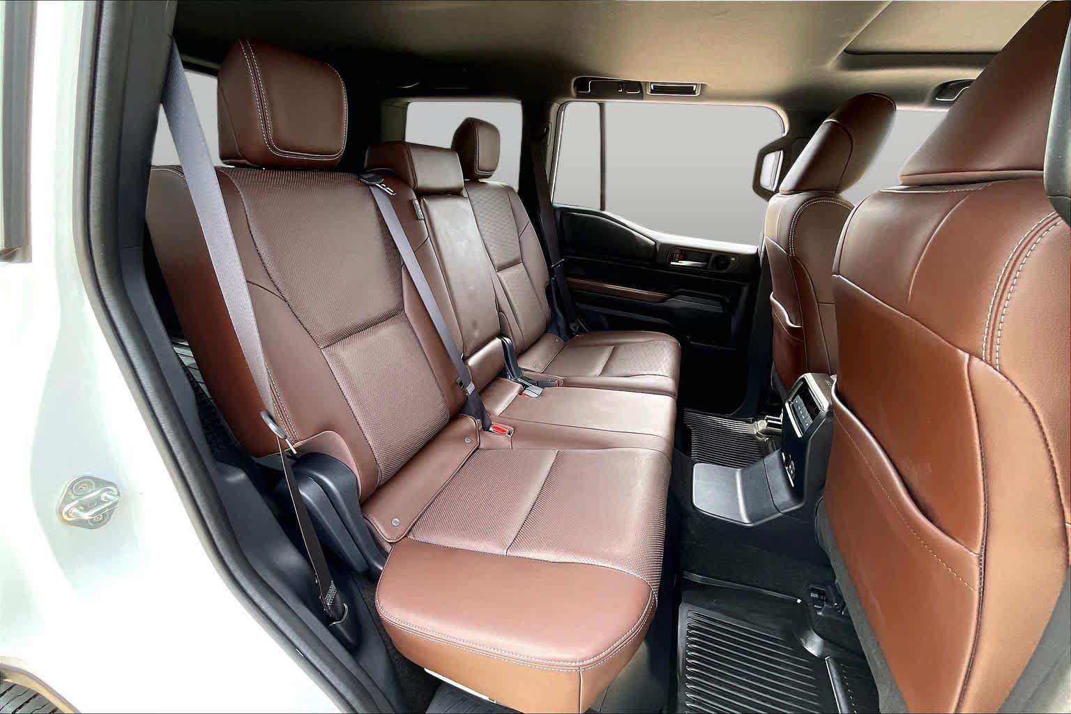 Used 2025 Toyota Land Cruiser w/ Premium Package AWD/4WD image 18