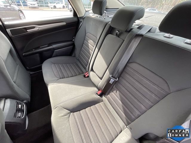 Used 2020 Ford Fusion SE image 19