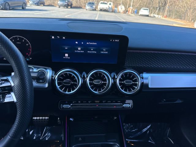 Used 2024 Mercedes-Benz GLB 250 image 22