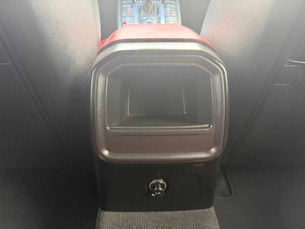 Used 2015 Porsche Macan Turbo image 24