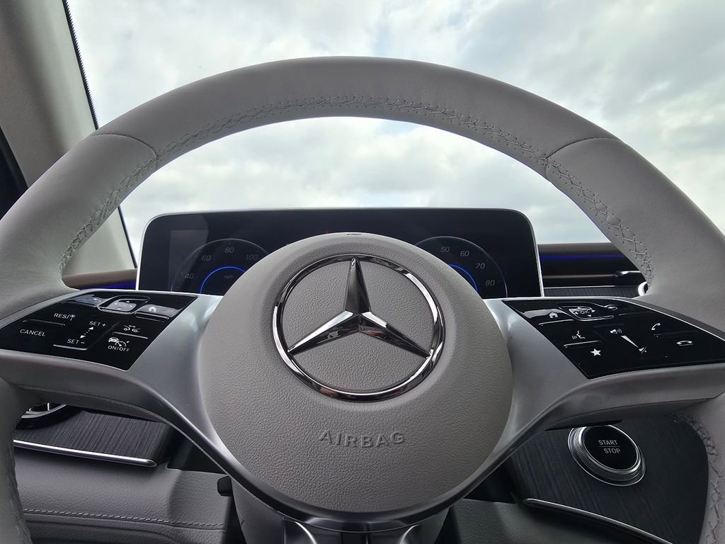 New 2026 Mercedes-Benz EQE 320 4MATIC SUV image 29