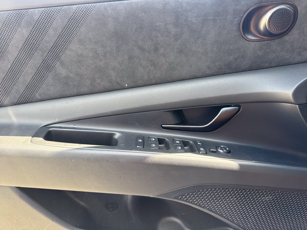 Used 2026 Hyundai Elantra N FWD image 17
