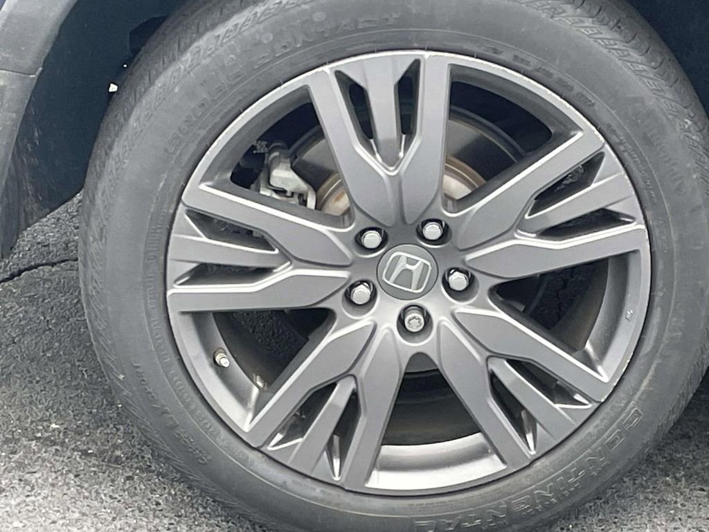 Used 2022 Honda Pilot Sport image 13