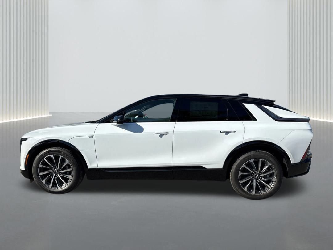 Used 2026 Cadillac Lyriq Premium Sport image 8