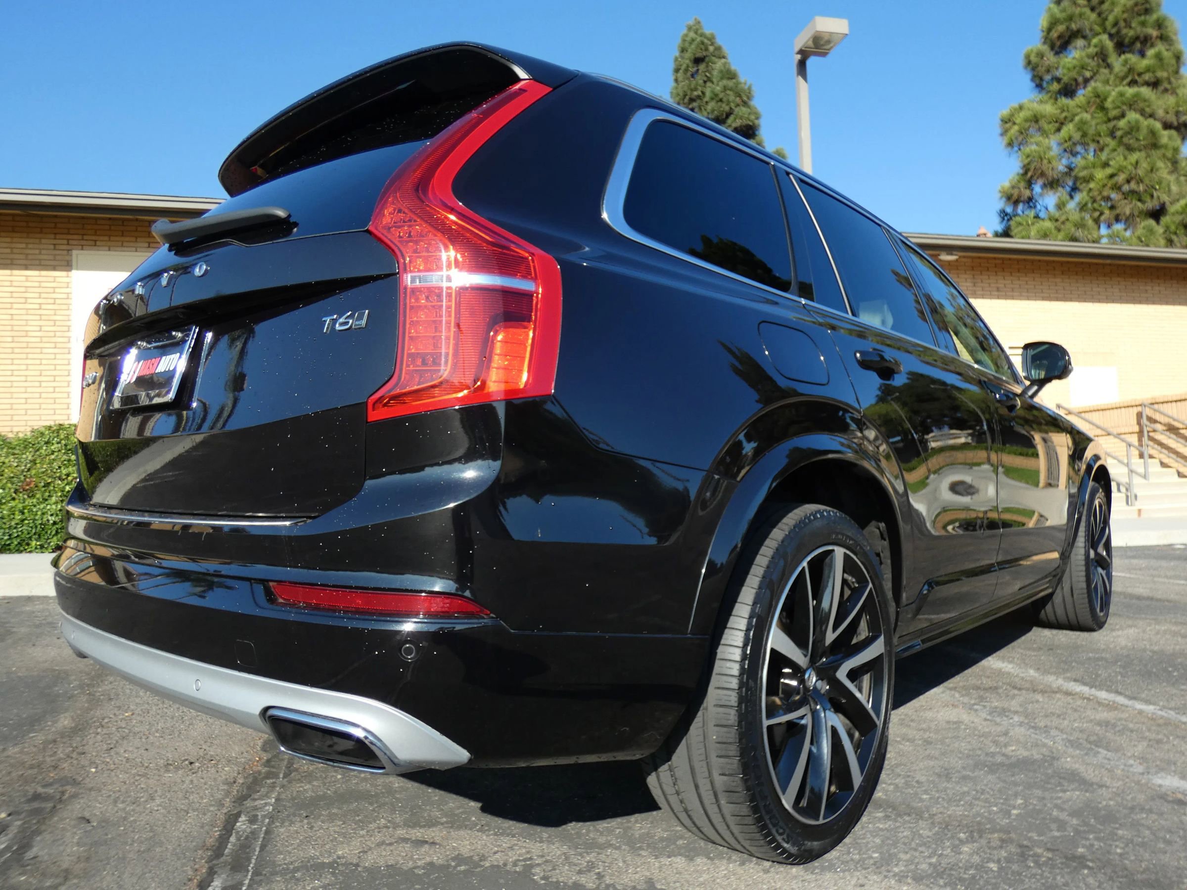 Used 2020 Volvo XC90 T6 Momentum image 8