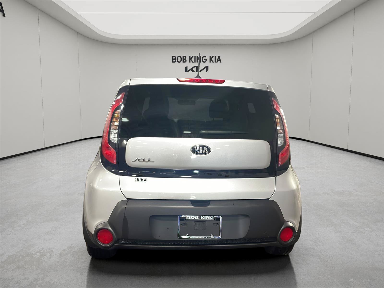 Used 2015 Kia Soul + FWD image 4