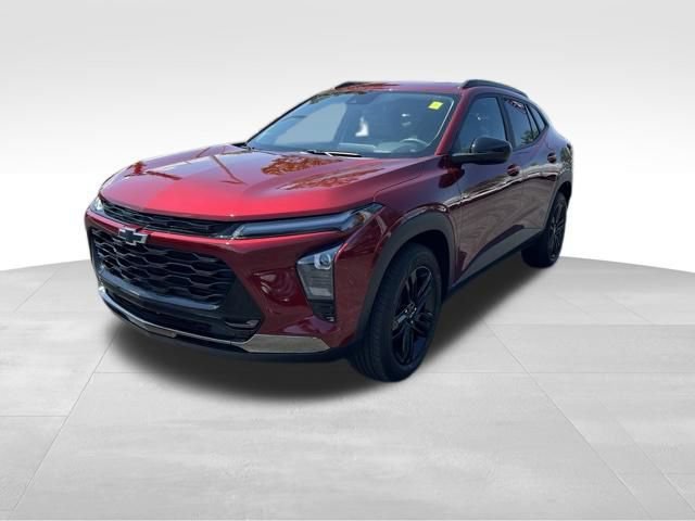 Used 2024 Chevrolet Trax ACTIV w/ Driver Confidence Package FWD image 3