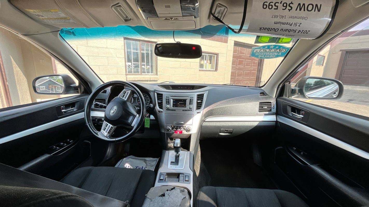 Used 2014 Subaru Outback 2.5i Premium w/ Popular Package #1B AWD/4WD image 16