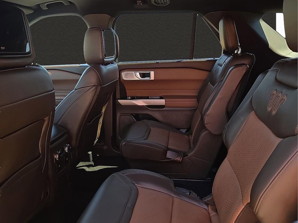 Used 2022 Ford Explorer King Ranch image 10