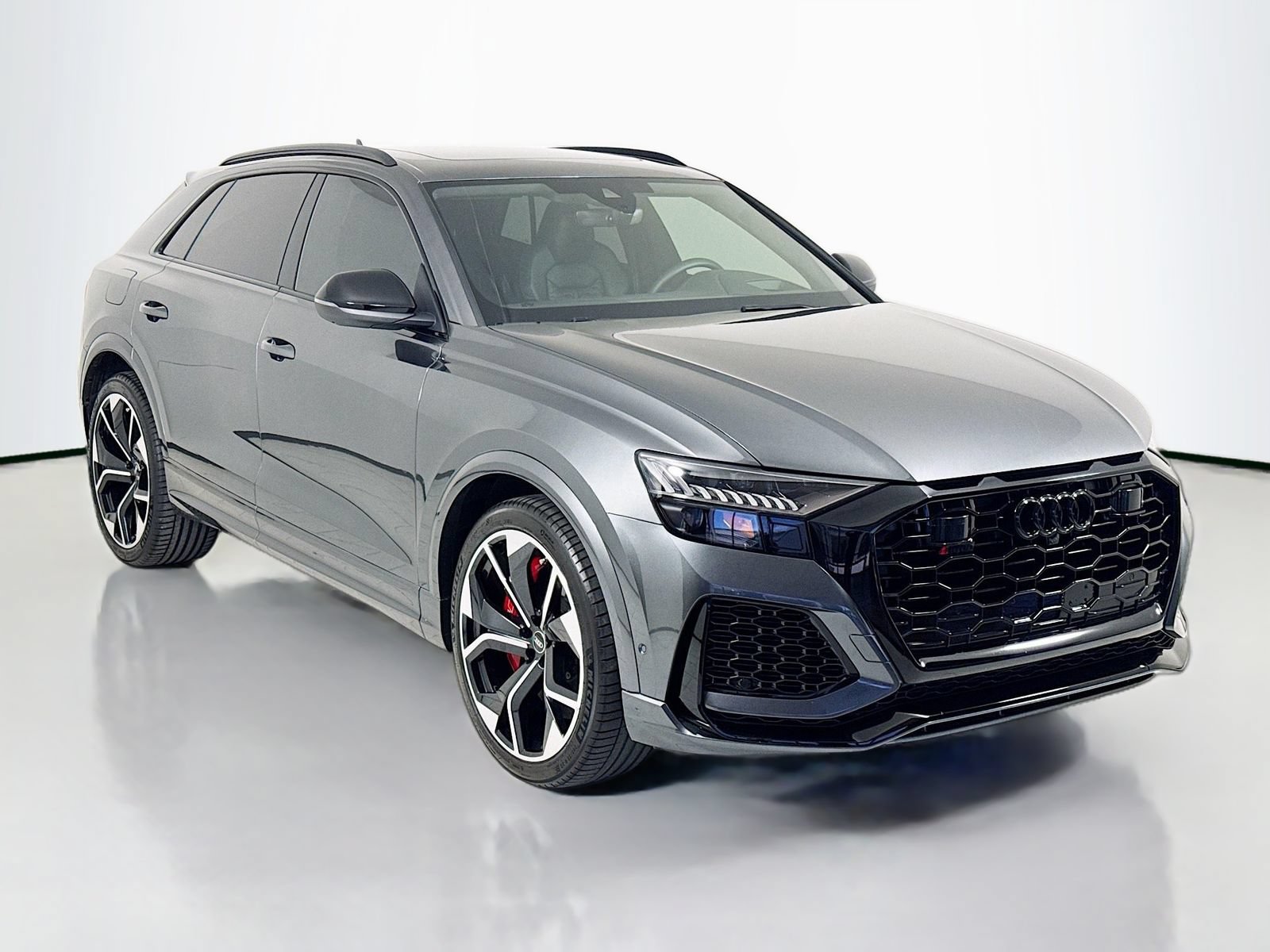 Used 2022 Audi RS Q8 AWD/4WD image 1