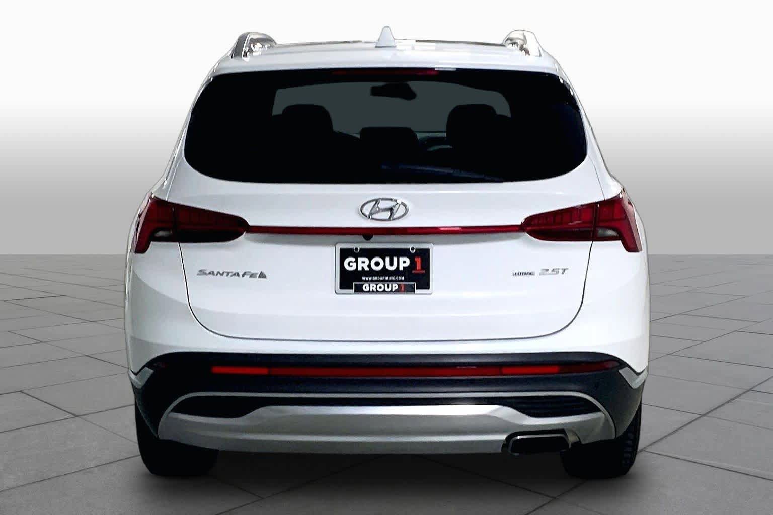 Used 2022 Hyundai Santa Fe Limited w/ Cargo Package AWD/4WD image 4
