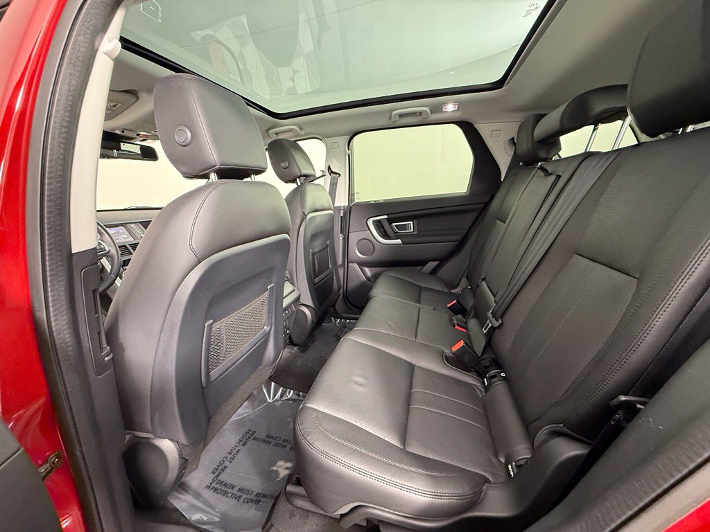 Used 2019 Land Rover Discovery Sport HSE AWD/4WD image 19