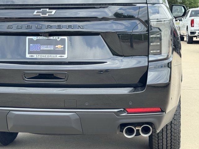 New 2026 Chevrolet Suburban Z71 w/ Comfort Package AWD/4WD image 7