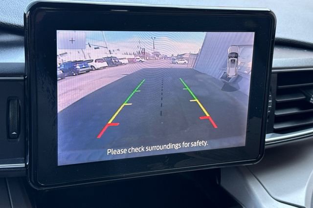 Used 2024 Ford Explorer XLT w/ Equipment Group 202A image 22