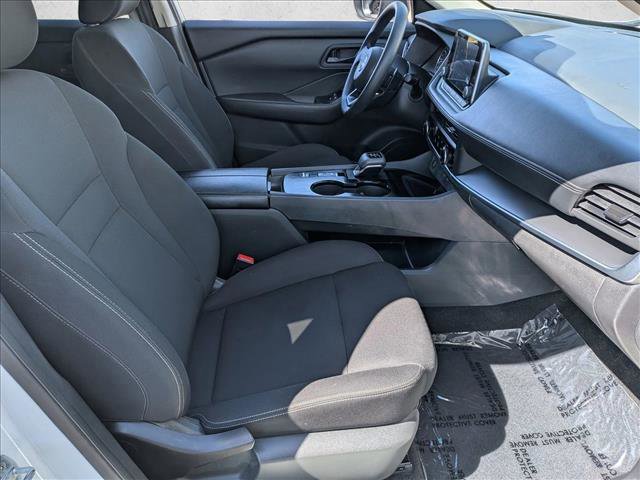 Used 2024 Nissan Rogue S FWD image 27