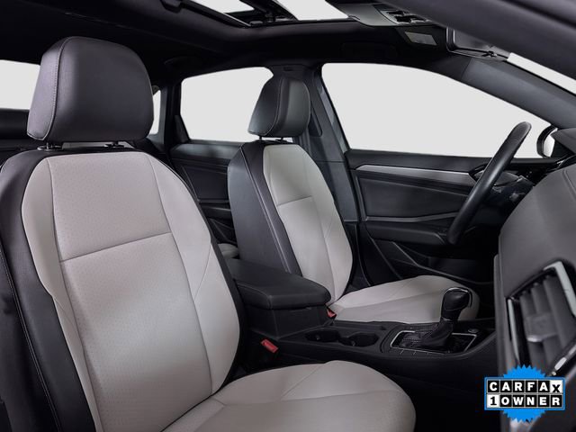 Used 2019 Volkswagen Jetta R-Line w/ R-Line Cold Weather Package image 28