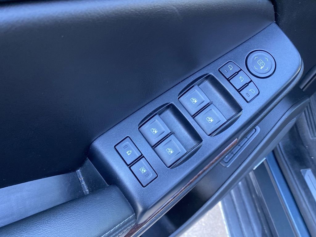 Used 2019 GMC Yukon XL SLT w/ Open Road Package image 15