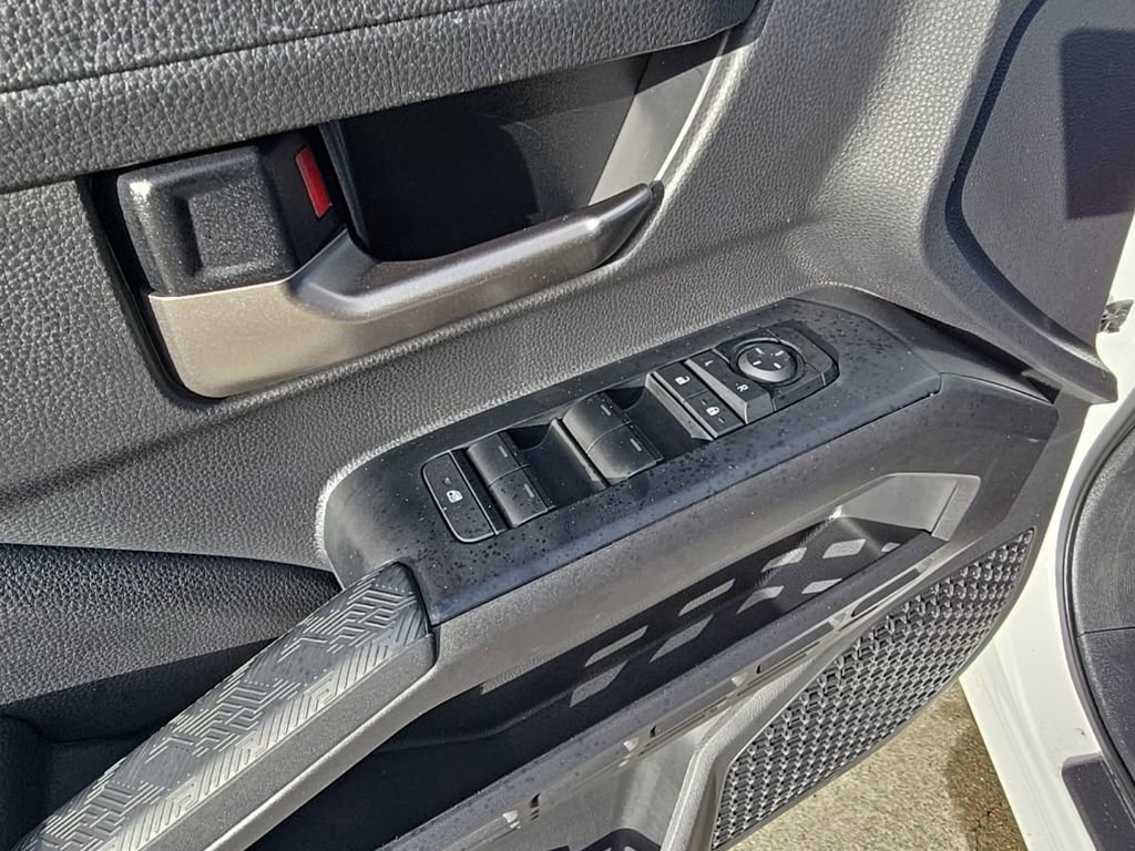 Used 2025 Toyota Tacoma TRD Off-Road AWD/4WD image 22