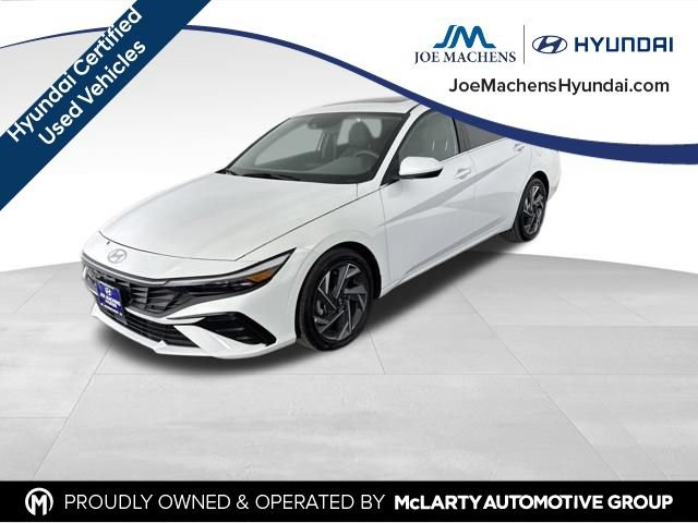Certified 2025 Hyundai Elantra SEL FWD image 4