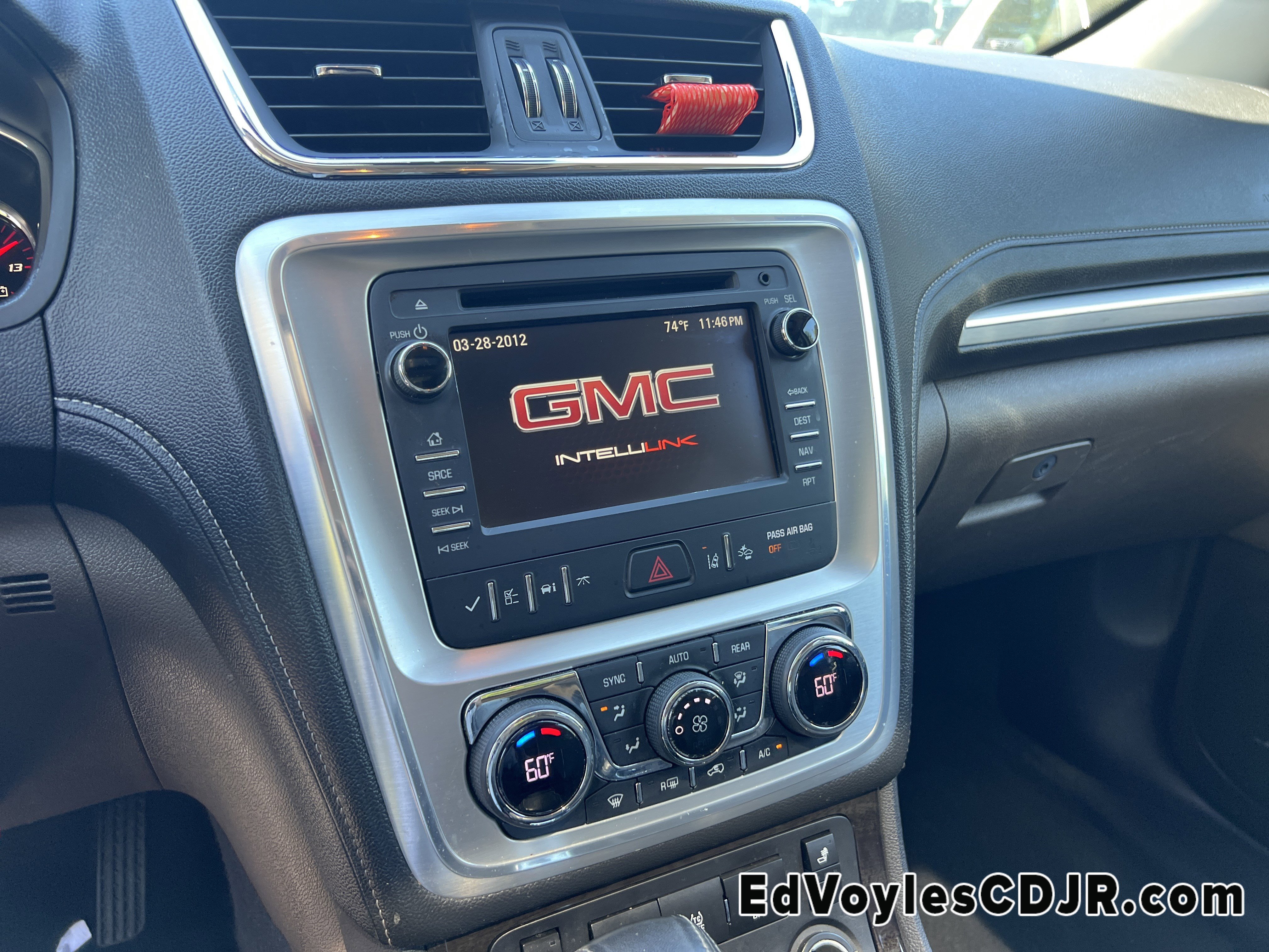 Used 2014 GMC Acadia SLT image 37