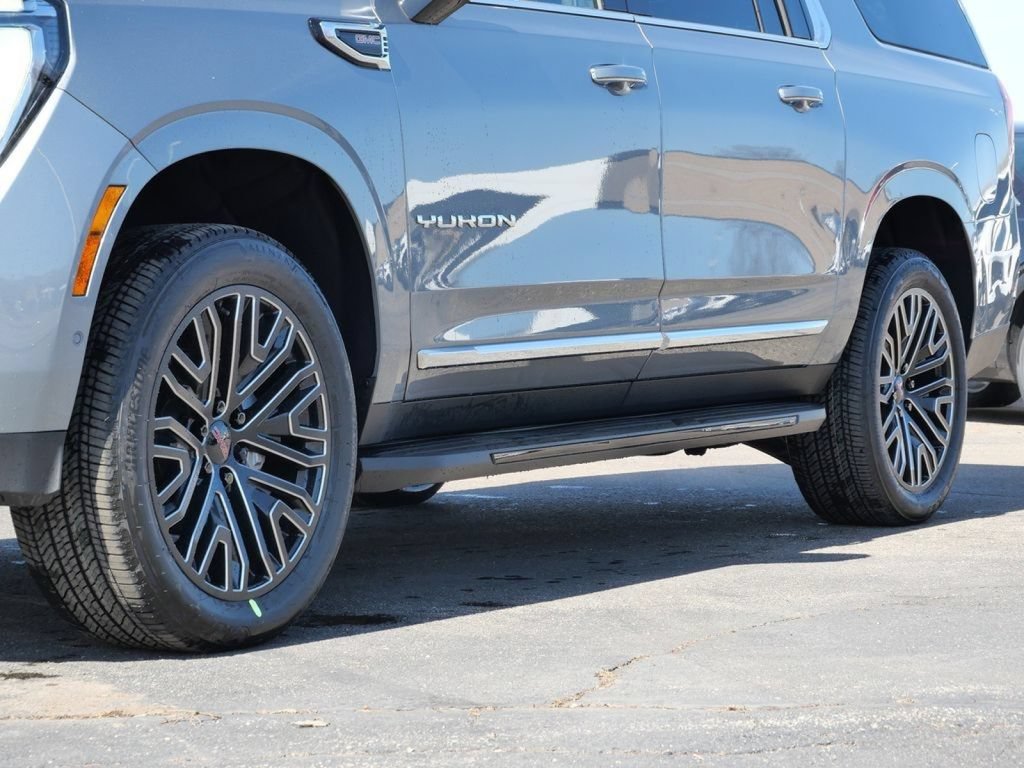 New 2026 GMC Yukon XL Elevation AWD/4WD image 6