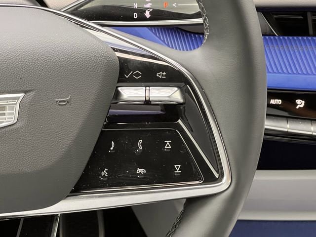 New 2026 Cadillac Optiq Sport 1 image 13