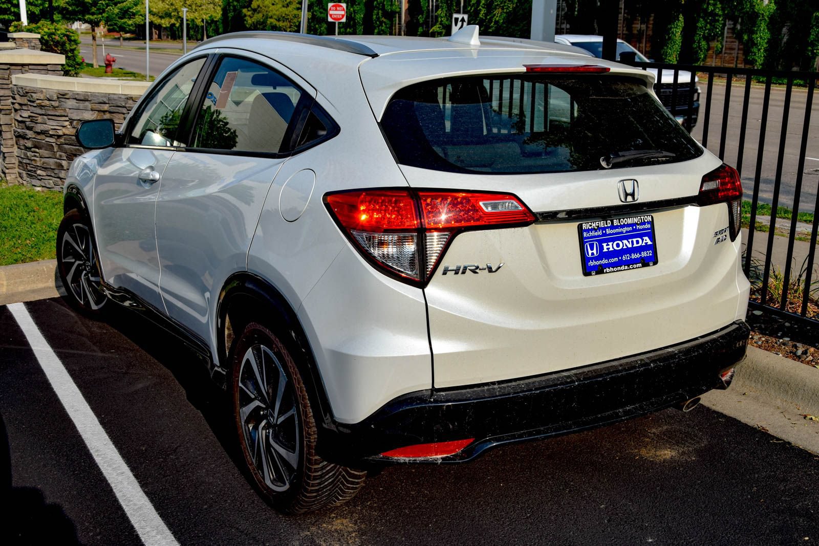 Used 2019 Honda HR-V Sport image 18