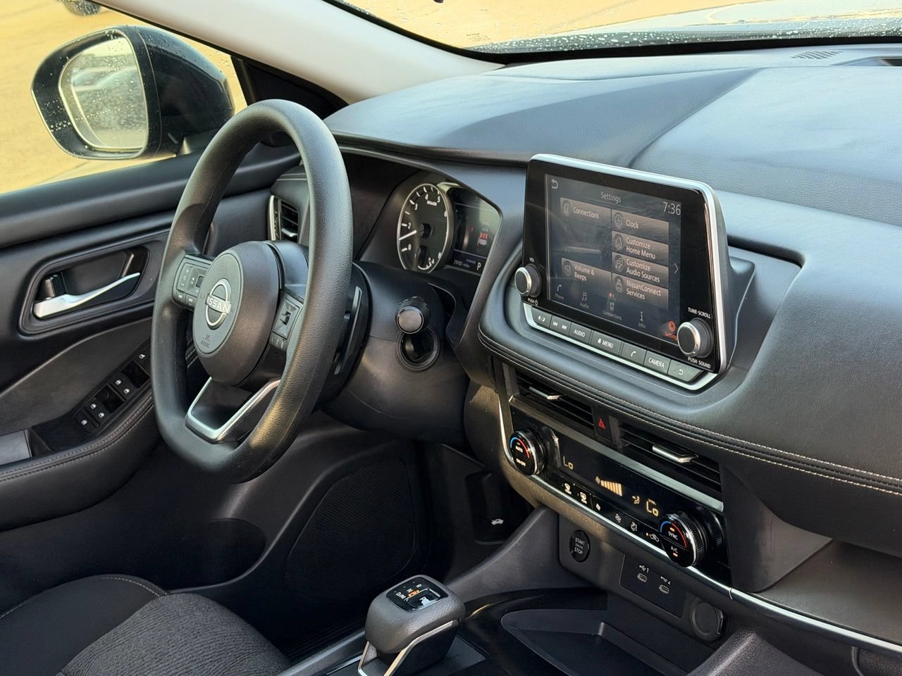Certified 2024 Nissan Rogue SV FWD image 38