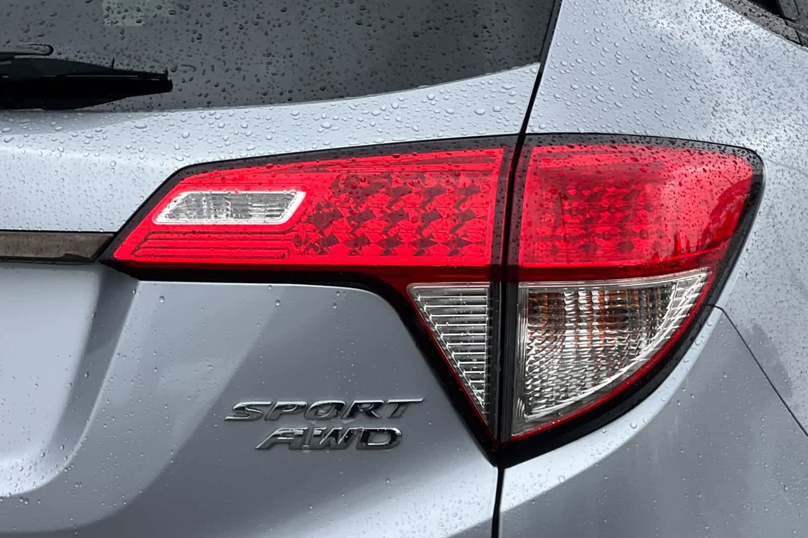 Used 2022 Honda HR-V Sport image 30