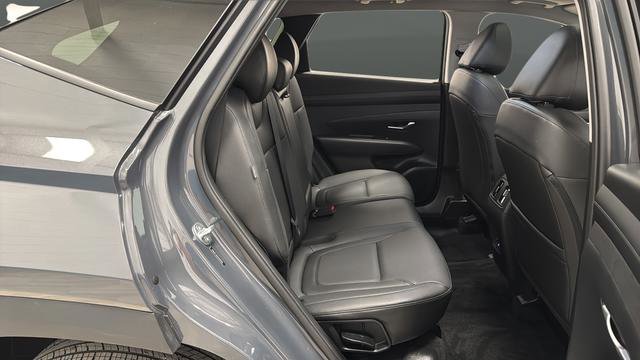 Used 2025 Hyundai Tucson SEL AWD/4WD image 31