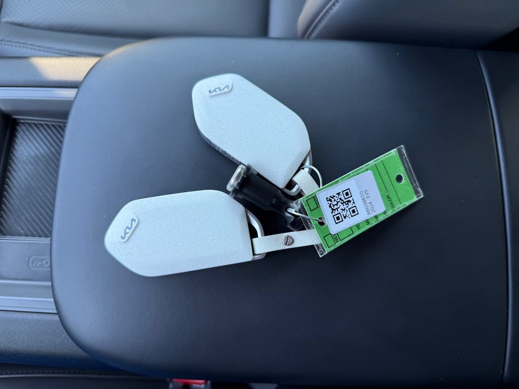 Certified 2024 Kia EV9 Wind AWD/4WD image 37
