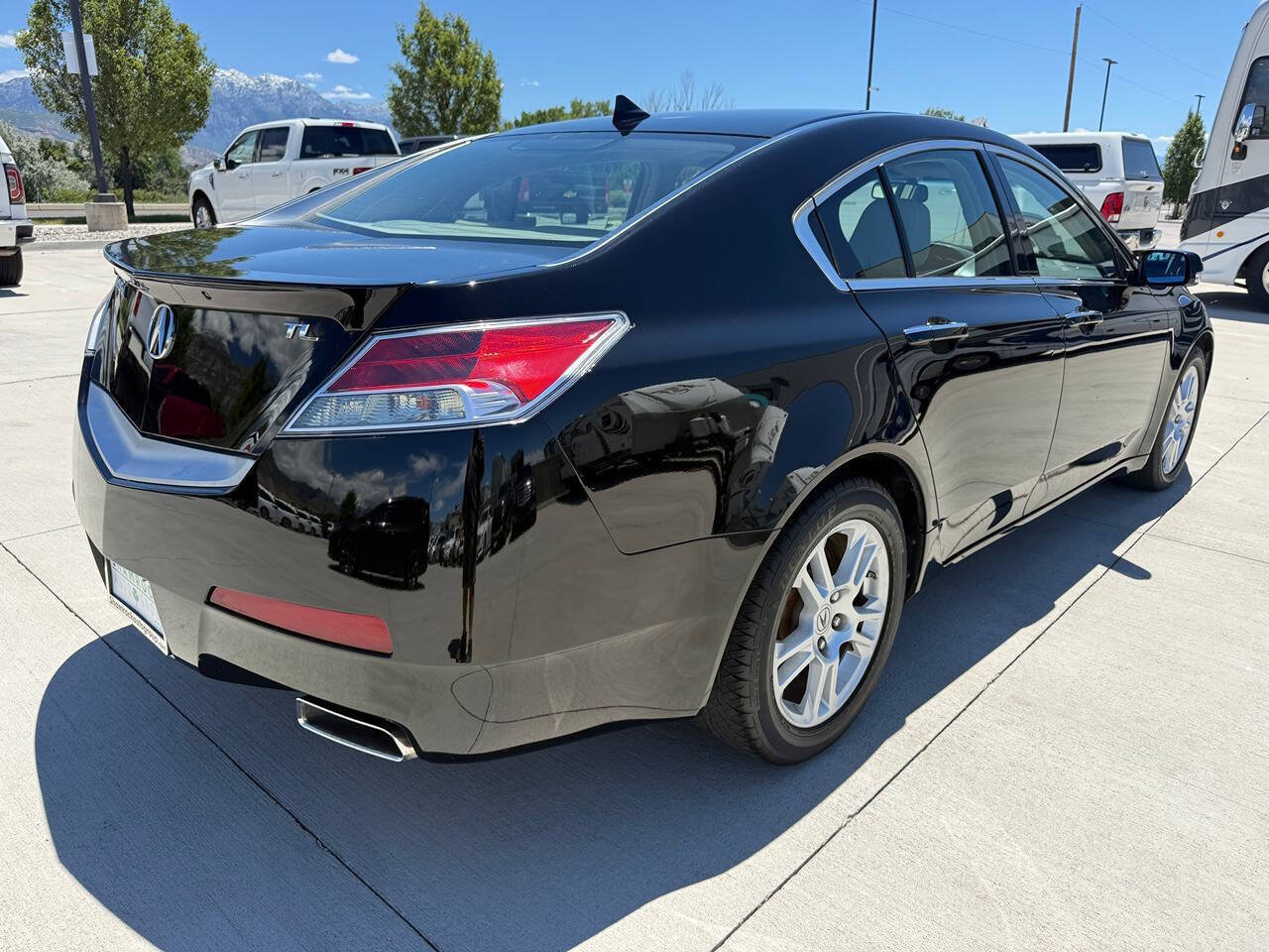 Used 2010 Acura TL w/ Technology Package FWD image 3