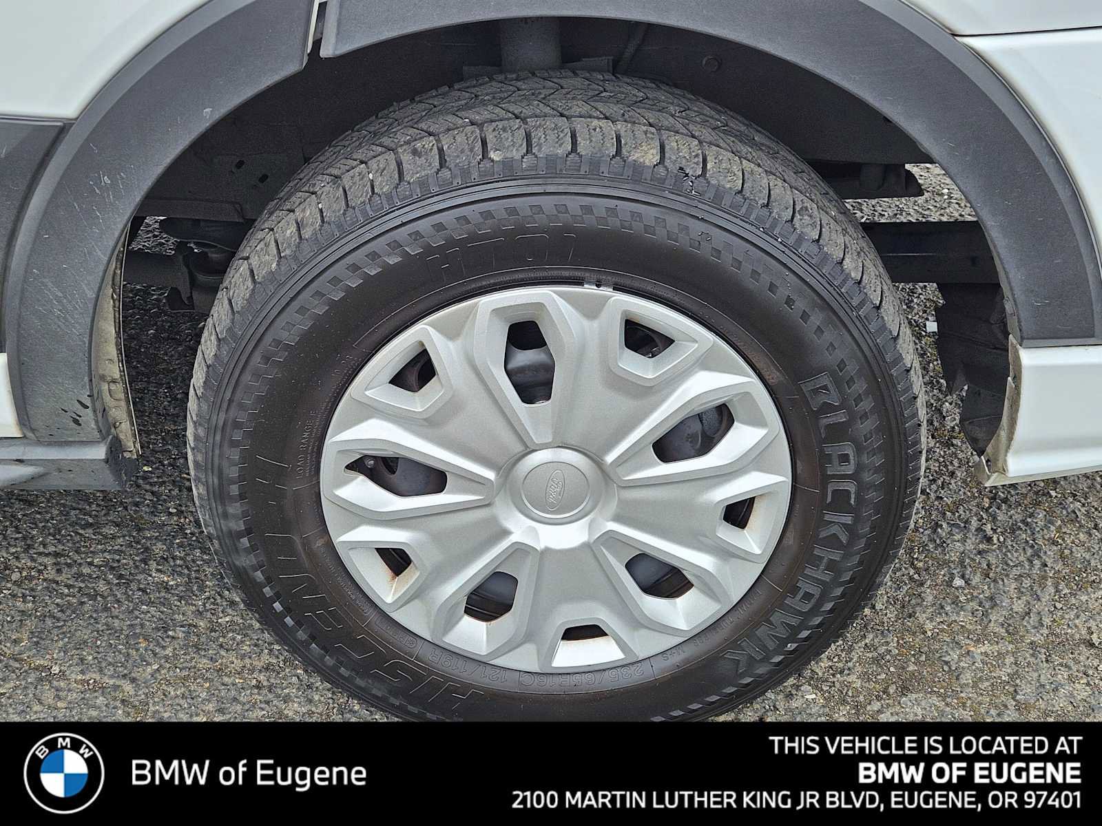 Used 2023 Ford Transit 350 XLT image 9