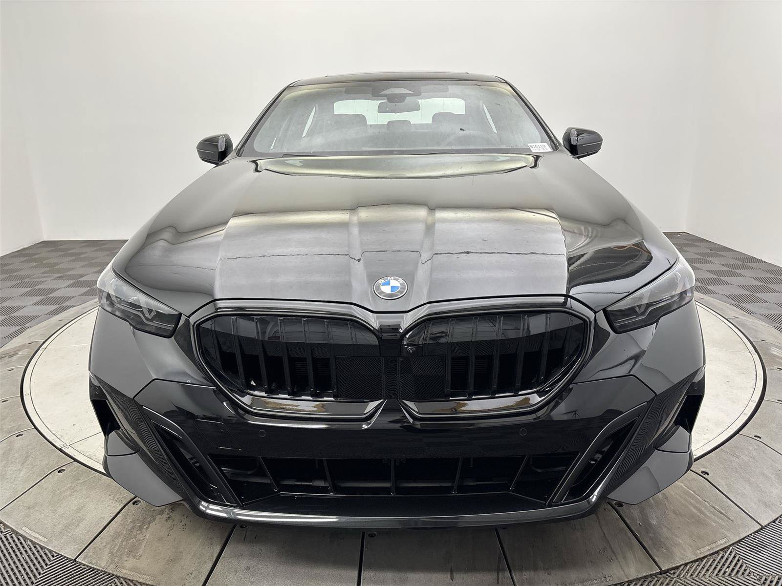 New 2026 BMW 530i xDrive w/ M Sport Package AWD/4WD image 14
