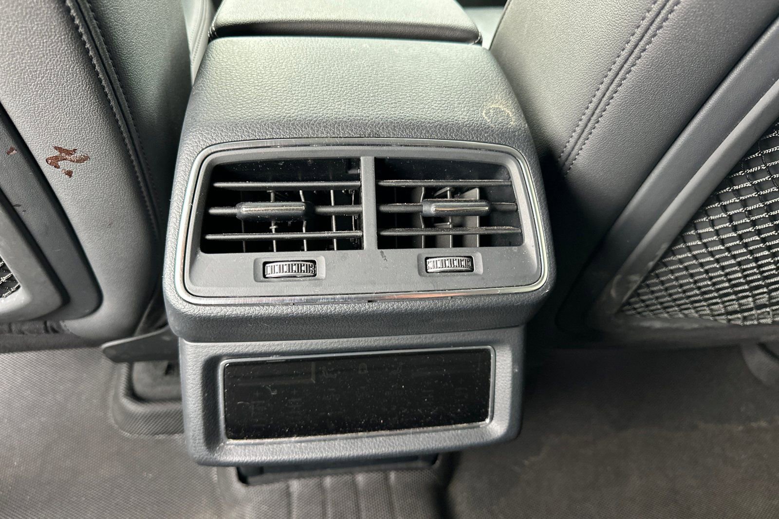 Used 2019 Audi e-tron Premium Plus w/ Cold Weather Package image 15