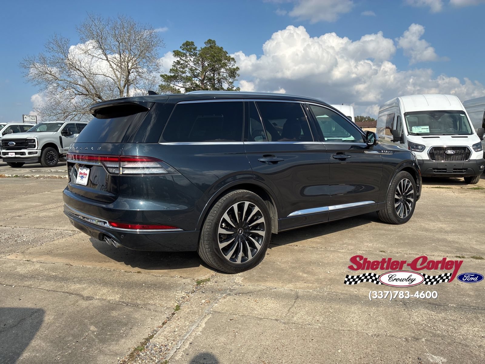 Used 2022 Lincoln Aviator Black Label Grand Touring w/ Class IV Trailer Tow Package AWD/4WD image 11