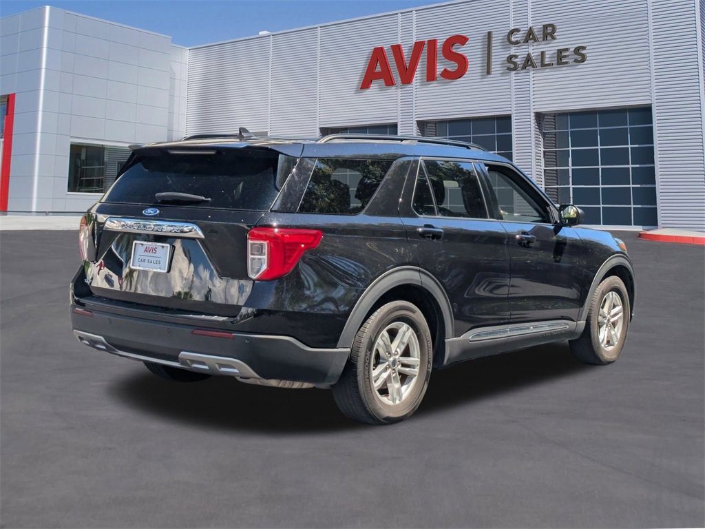 Used 2024 Ford Explorer XLT w/ Equipment Group 202A image 6