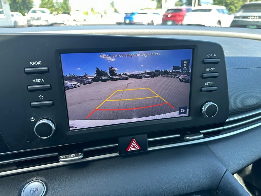 Used 2022 Hyundai Elantra SEL w/ Cargo Package FWD image 18