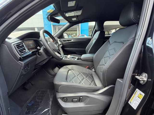 New 2026 Volkswagen Atlas Cross Sport SE FWD image 12