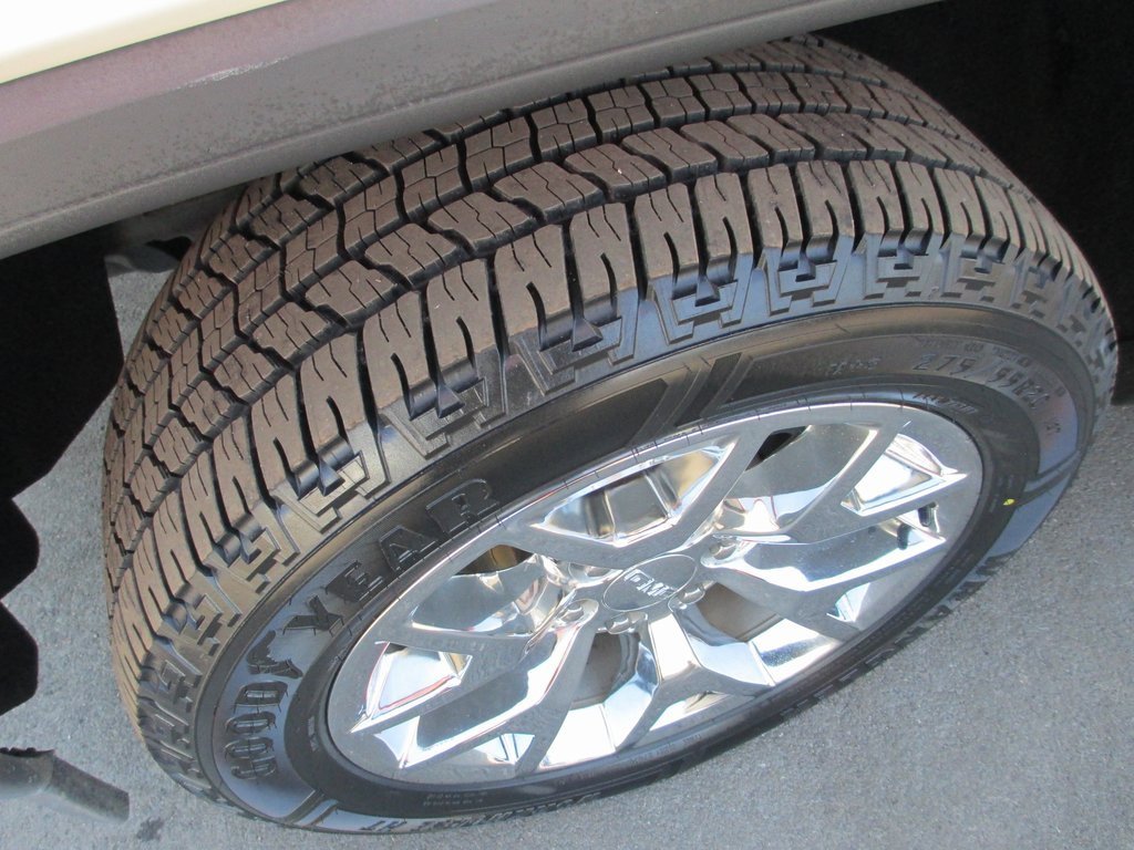 Used 2014 GMC Sierra 1500 SLT w/ SLT Crew Cab Value Package image 12