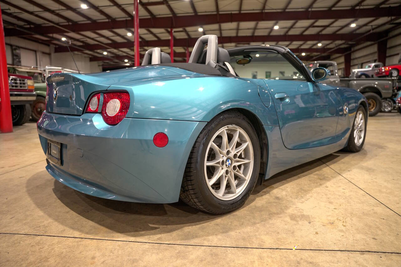Used 2005 BMW Z4 2.5i image 8