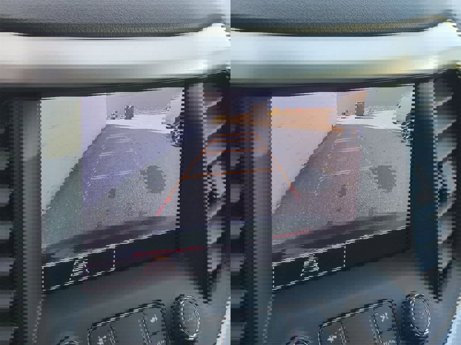 Used 2023 GMC Acadia SLE w/ Driver Convenience Package image 28