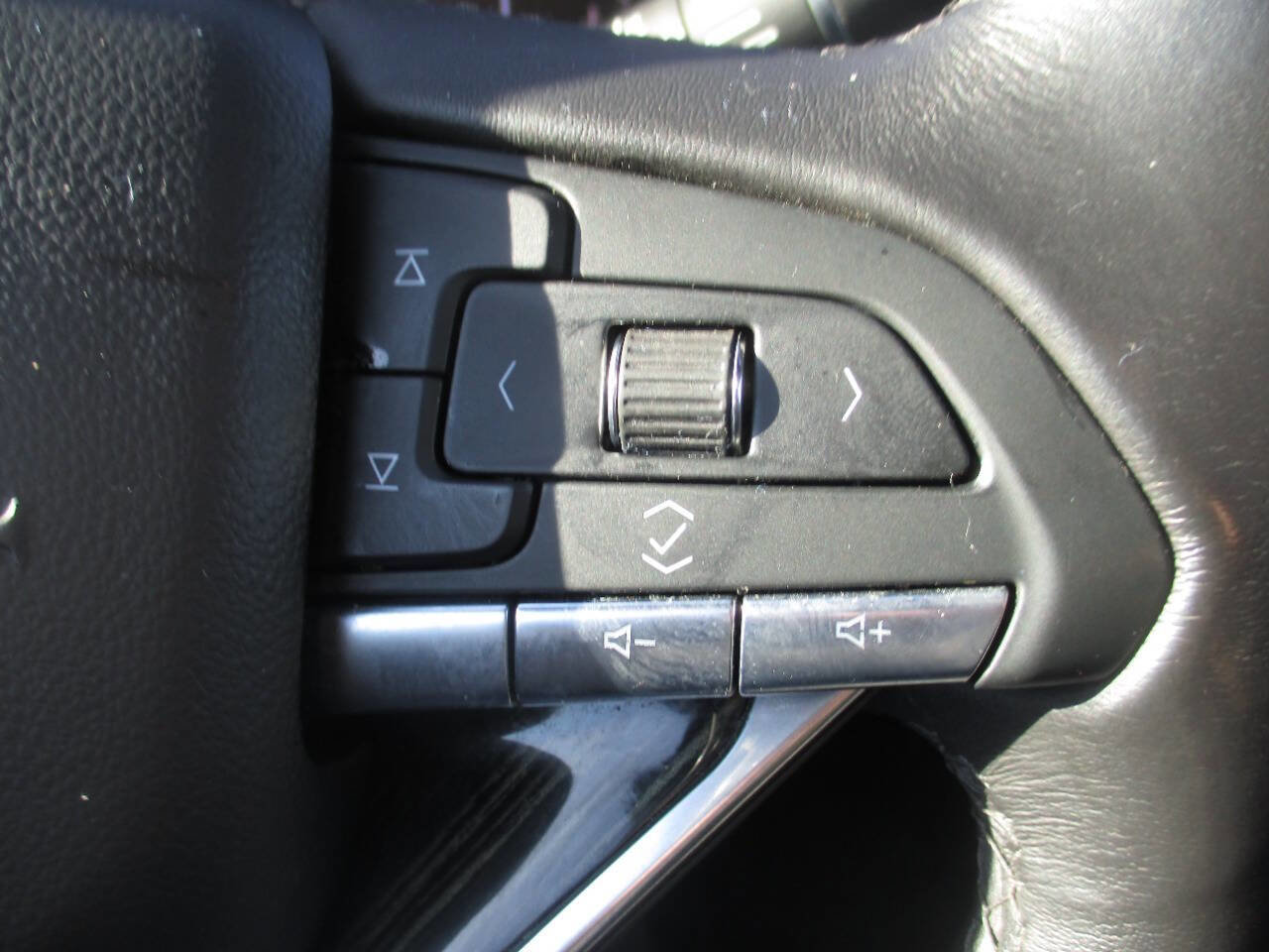 Used 2021 Cadillac XT6 Premium Luxury image 35