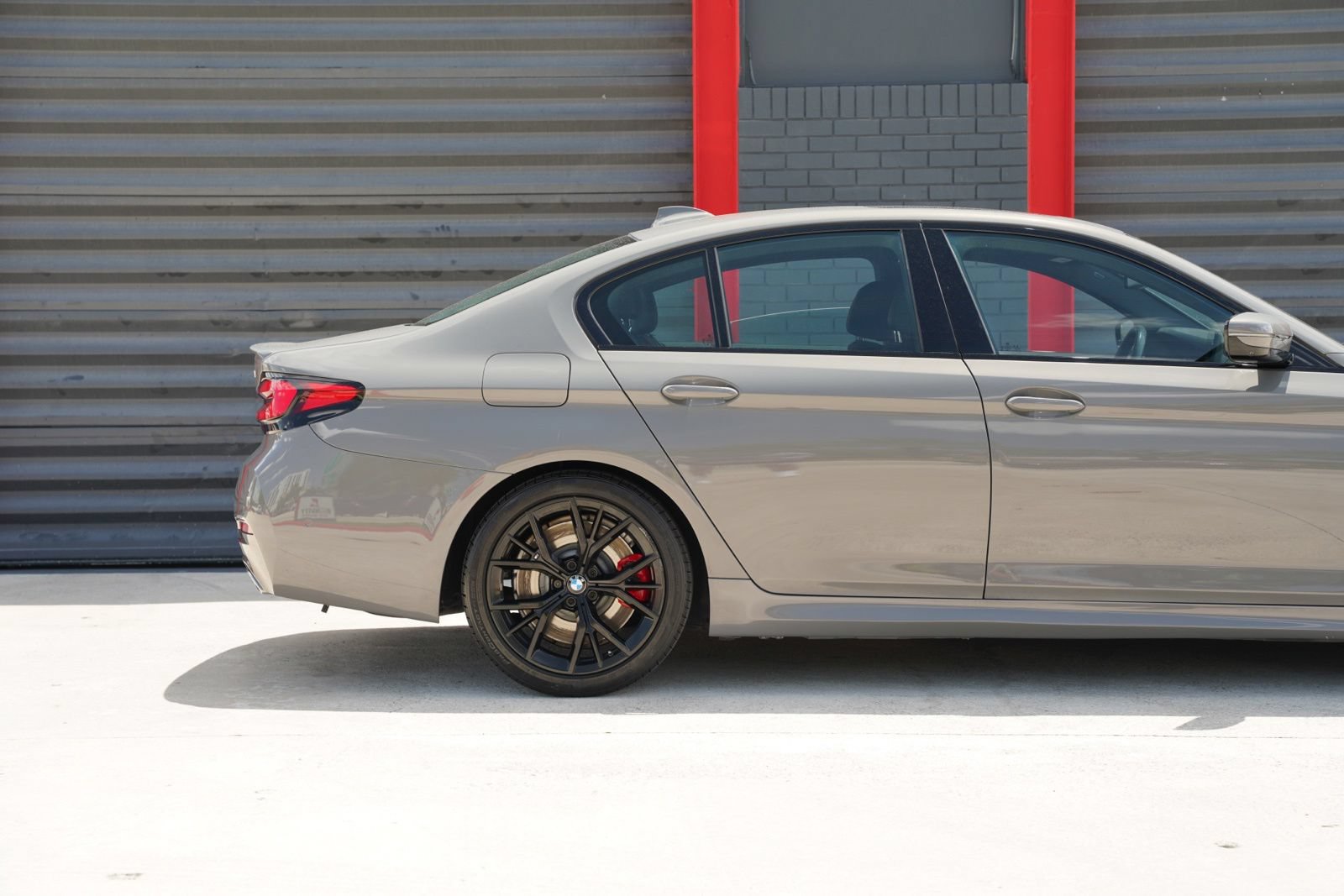 Used 2021 BMW 540i w/ M Sport Package RWD image 4